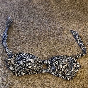 zebra patterned strapless swim top